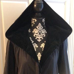 🌂Forecaster of Boston Vintage Velvet hood buttoned, stunning trench coat